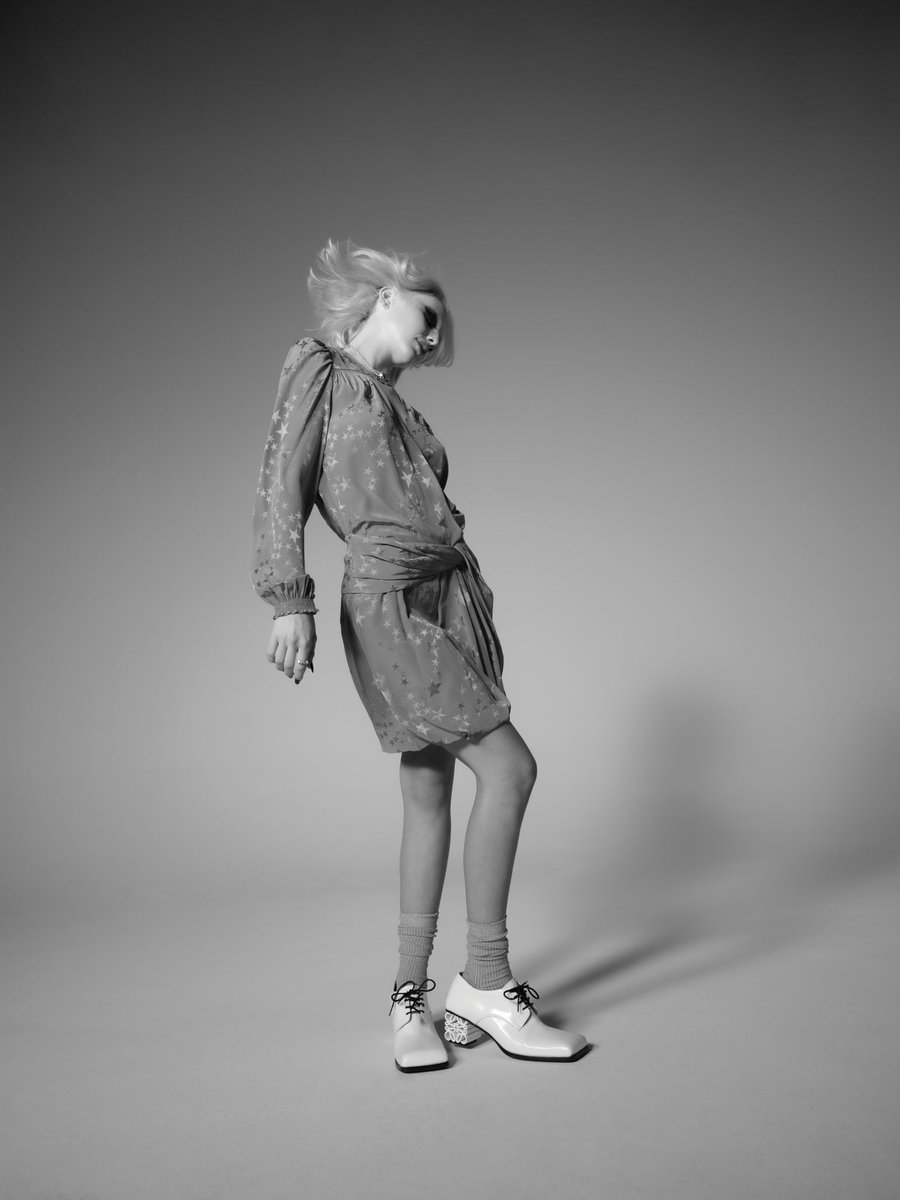 #EmmaChamberlain for <a href="/FlauntMagazine/">FLAUNT</a> The Tempest Issue - Issue 148 🖤🐍
Shot at Hubble