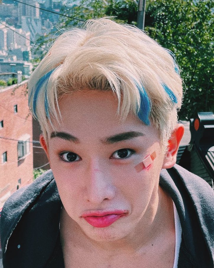 hourlywonhoears's tweet photo. I miss Wonho.
I miss his cute ears.
It’s been long enough, bring him back to us now.
#WONHO #원호 https://t.co/xTl5HvzIav