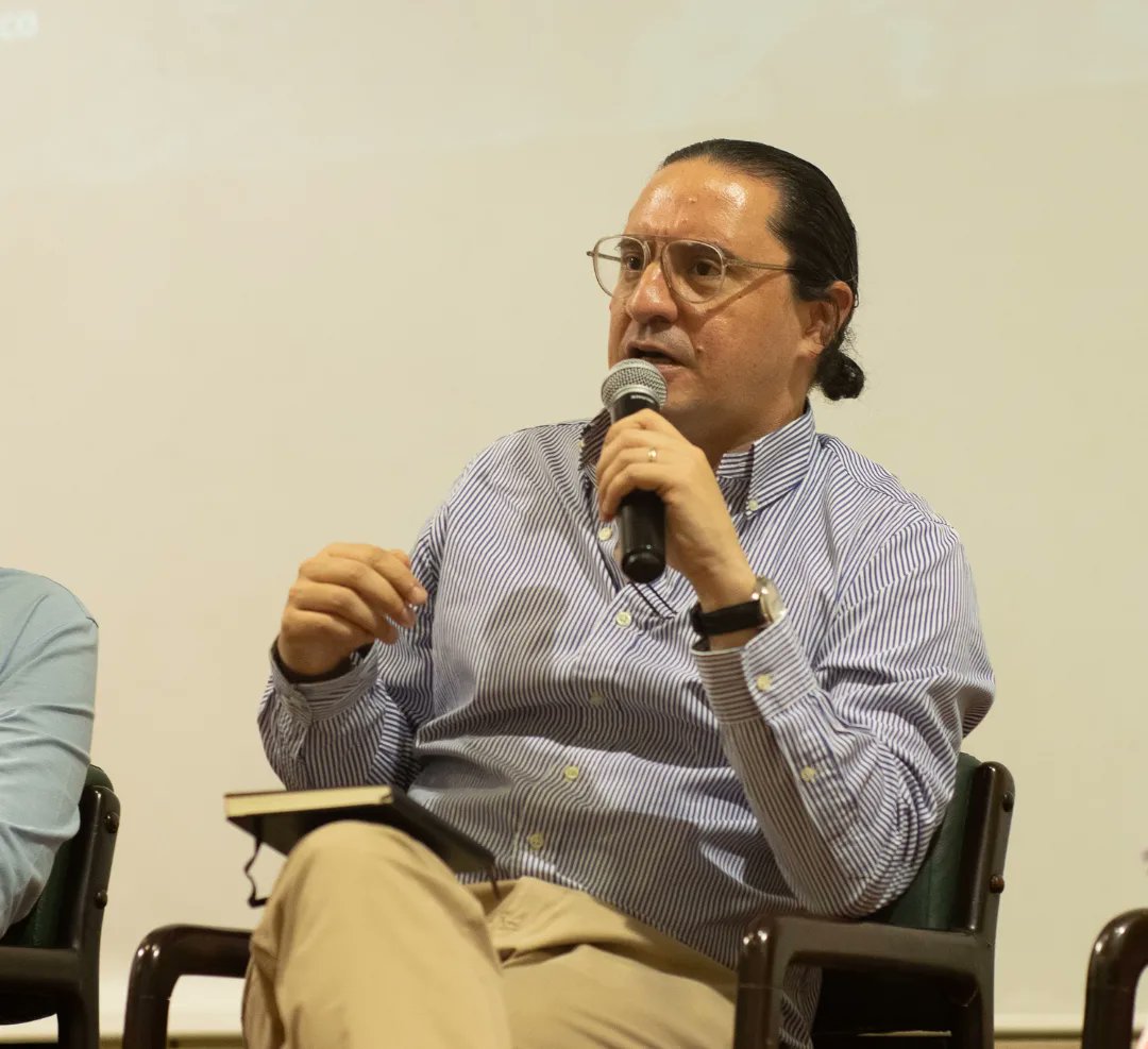 OrianaAlvarez_'s tweet photo. #Hoy | Con éxito finalizamos el conservatorio: ¿Cómo le fue a la economía de Barranquilla en el 2022?

Agradecemos la participación de @kDiarttPombo Directora de  @BquillaCmoVamos, @RPlataSarabia, Secretario de @DesEconomicoBAQ y @tways Columnista y analista de @ELTIEMPO. ⤵️ https://t.co/0Rnhx1fY98