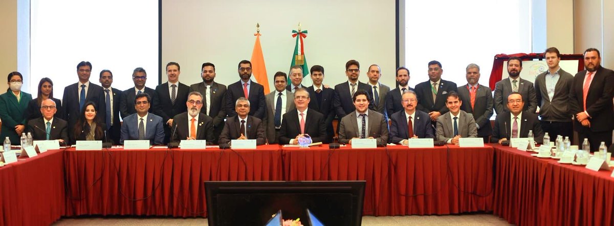 m_ebrard's tweet photo. Instalamos el Consejo México India de Comercio e Inversión. Inmunoterapia contra cáncer , oncológicos,nuevas inversiones entre sus primeros resultados. Enhorabuena !!! https://t.co/34bSUVp5Qb