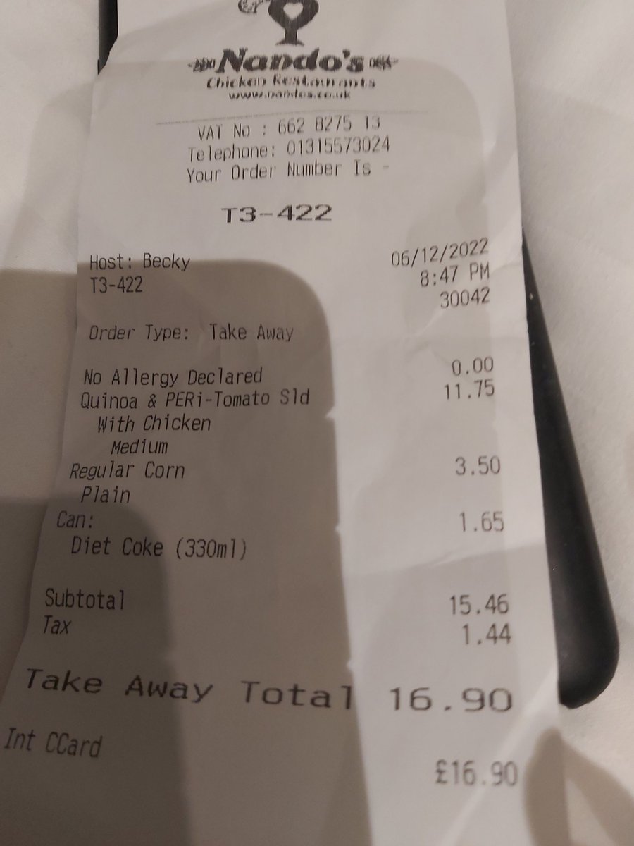 It's very rare that i complain but <a href="/NandosUK/">Nando's</a> extremely disappointed in the standard of my takeaway meal tonight! 'Quinoa &amp; Peri-Tomato Salad' - no Quinoa, no Feta and no fork to eat it with 😭😭
