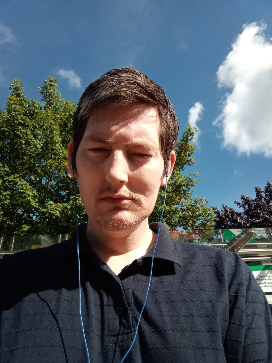 H1GHRISH's tweet photo. Back when it was sunny 😎🤣🤣 https://t.co/2ZS1JogAtw