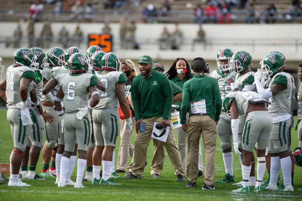 ReginaldSheph13's tweet photo. Blessed to recieve an offer from Mississippi Valley State University ❤️💚 #GoDevils @COACHJGZ https://t.co/0Z8aVMyw1u