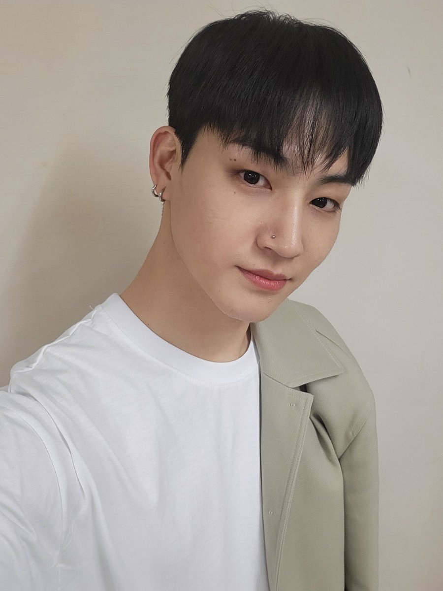 limwangbeom's tweet photo. 💋 @jaybnow_hr 

#GOT7 #IGOT7 #igot7selcaday #got7selcaday #ahgaseselcaday #ig7sd 💚 @GOT7 https://t.co/5JpE42nVVn