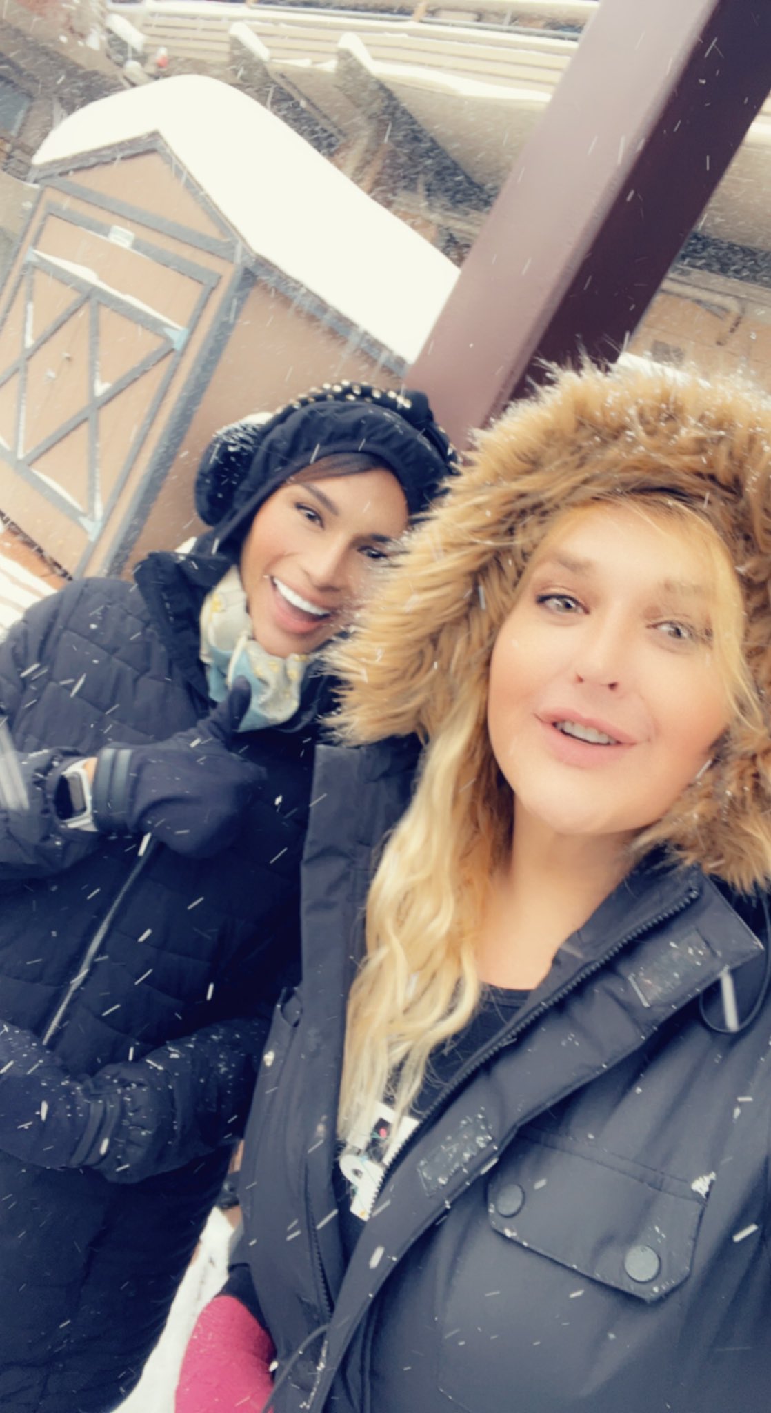 TW Pornstars - Goddess Hannah Foxx 📸🖤🤍. Twitter. 🥰🥰Aspen fun. 11:12 PM ...