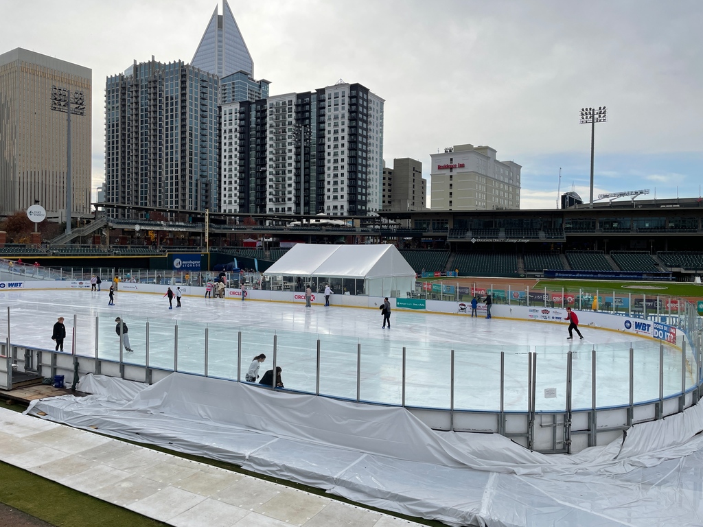 Light the Knights in Charlotte NC.  Check out all details here and other ice skating available in the area.    exploremorenc.com/ice-skating-ch…   #clt #uptown #charlottenc #charlotte #exploreclt #visitnc