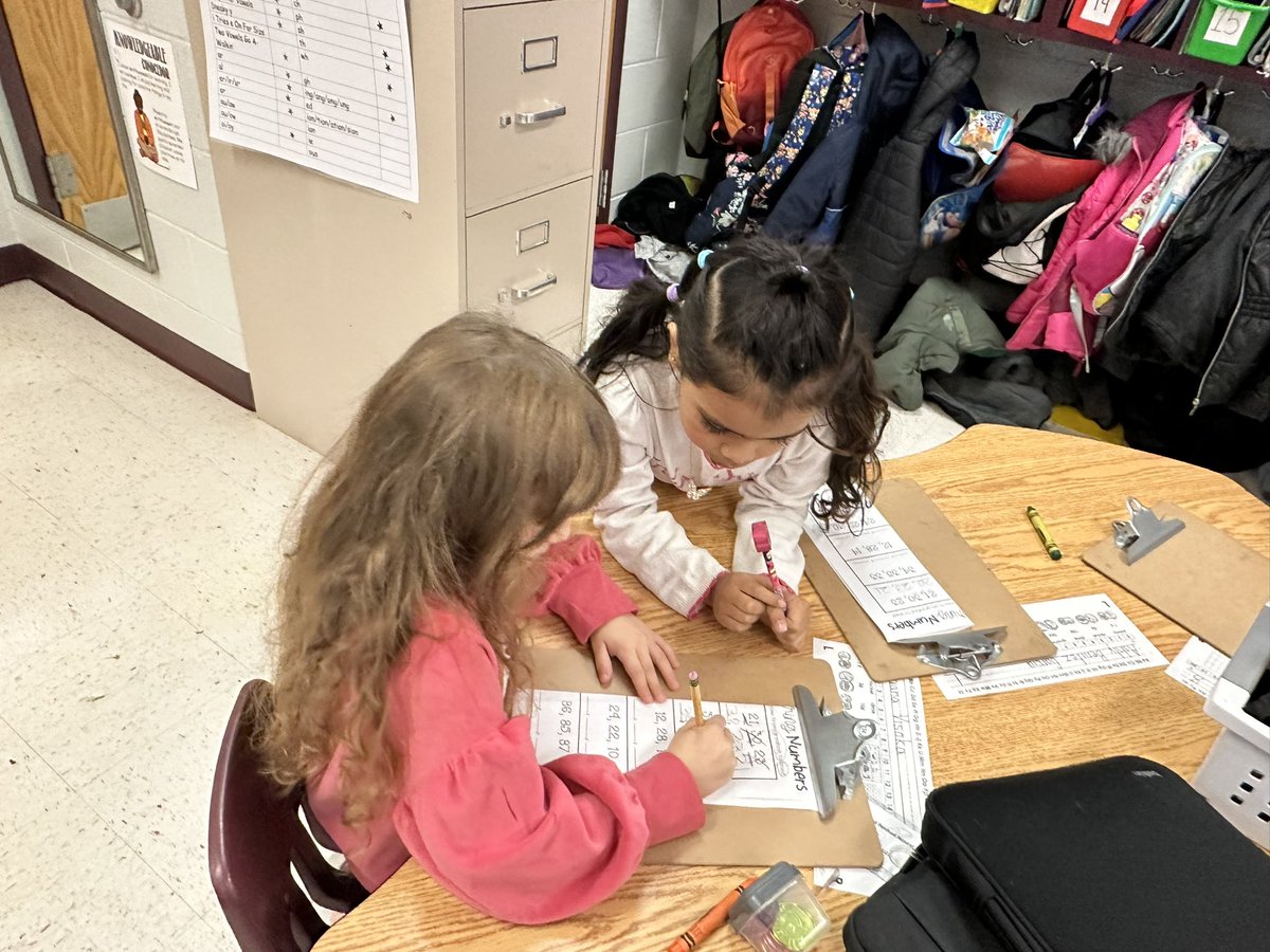 Melody Samsel tweet media