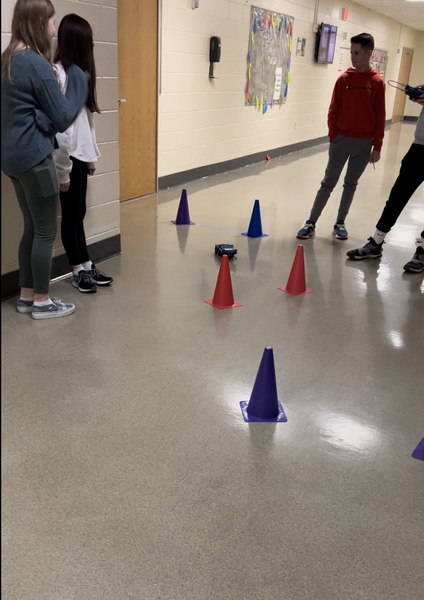 Mrs. Goss tweet media