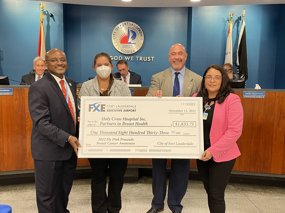 FTLCityNews's tweet photo. Tonight, Fort Lauderdale Executive Airport presented a check with a donation to @HolyCrossFL. All proceeds came from the #FlyFXE "Fly Pink" Raffle for a Cure Breast Cancer Awareness event.๐ https://t.co/wdN9rCIu2i