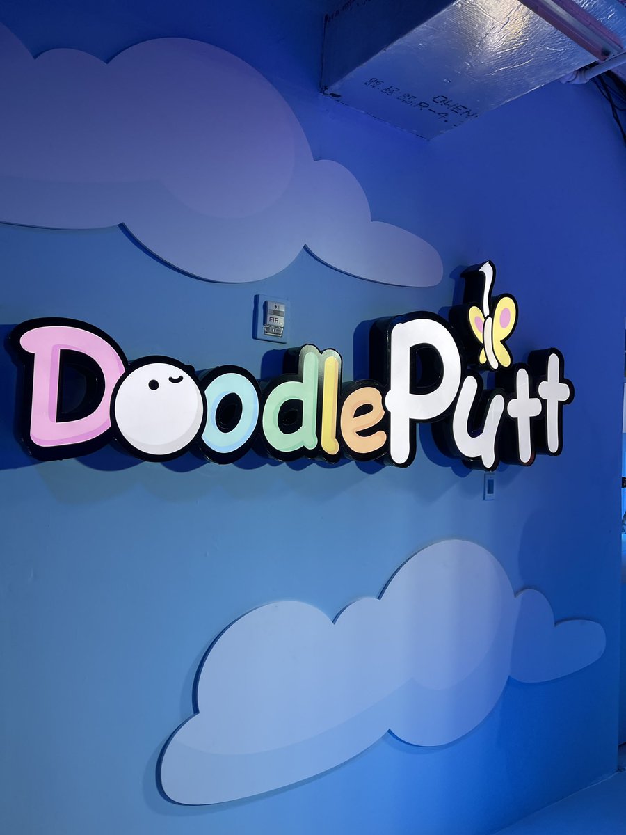 The highlight of Art Basel was DoodlePutt event by <a href="/doodles/">doodles</a> without a doubt. The level of detail that went into the course and venue was masterful yet again. Excited to see the launch of Doodles 2 and where the brand is by next year at this time.