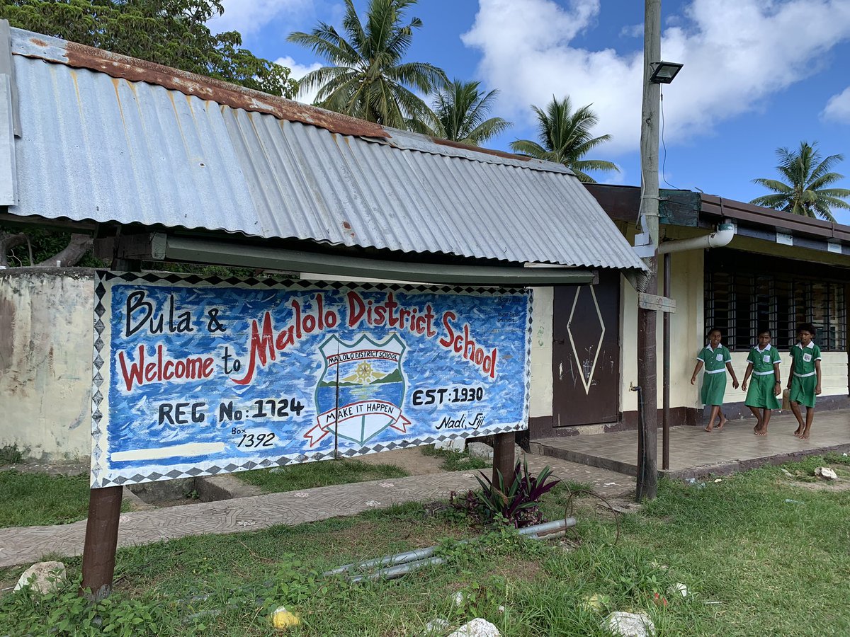 AndreaRowe_au's tweet photo. Just visited Malolo District school where I’d arranged to donate #JettyJumping @HardieGrantCP signed author books to their library. Alas I couldn’t because @FijiAirways @Qantas code share has lost my luggage. Grateful for island staff who have loaned clothing to me. https://t.co/idWmj1aSpw