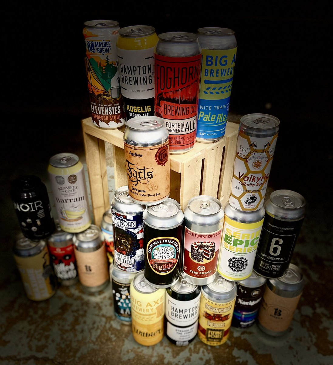 FrederictonBeer's tweet photo. #NBBeerBox 24 local NB Products available at @BlackGalley #localBeer #DrinkNB https://t.co/UZ5nG3ET4r