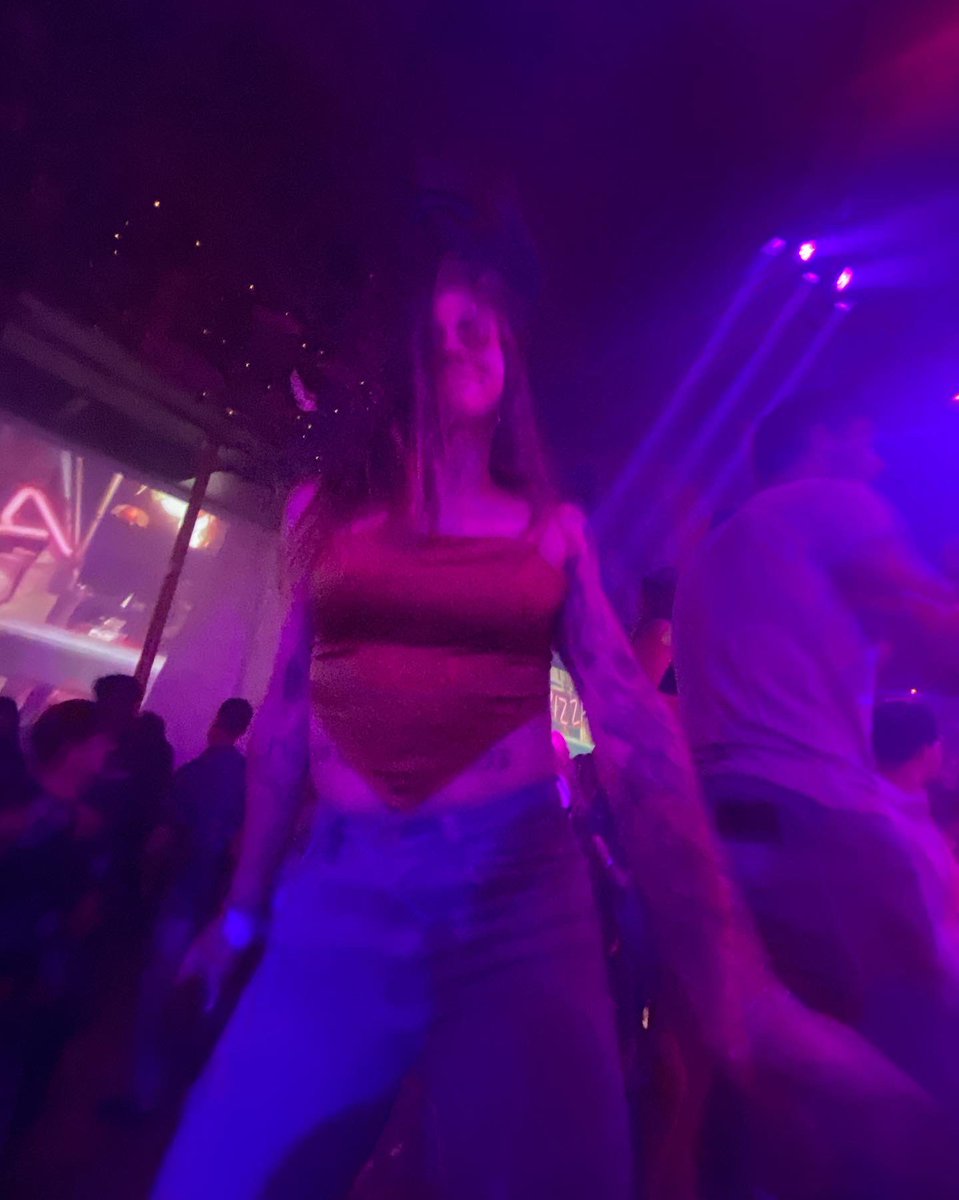 allyybrad's tweet photo. https://t.co/aZZ2GB2xY3