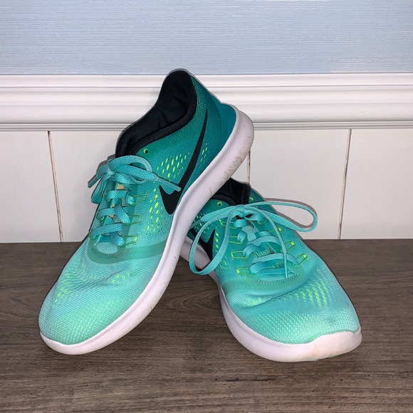 harmonysnotes's tweet image. So good I had to share! Check out all the items I'm loving on @Poshmarkapp #poshmark #fashion #style #shopmycloset #nike #tommyhilfiger #jcrew: posh.mk/oAZrvh89xvb