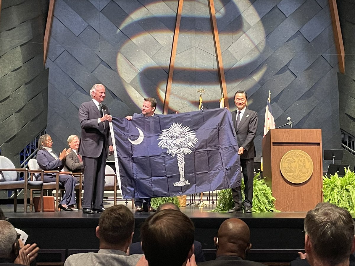 willjohnsonsc's tweet photo. Congrats @FCEDP1 and @SCcommerce on a transformational announcement this morning.  Great work by state, county, and city officials.  Excited to see what Envision AESC brings to Florence and South Carolina! https://t.co/qFLkOXpg6z