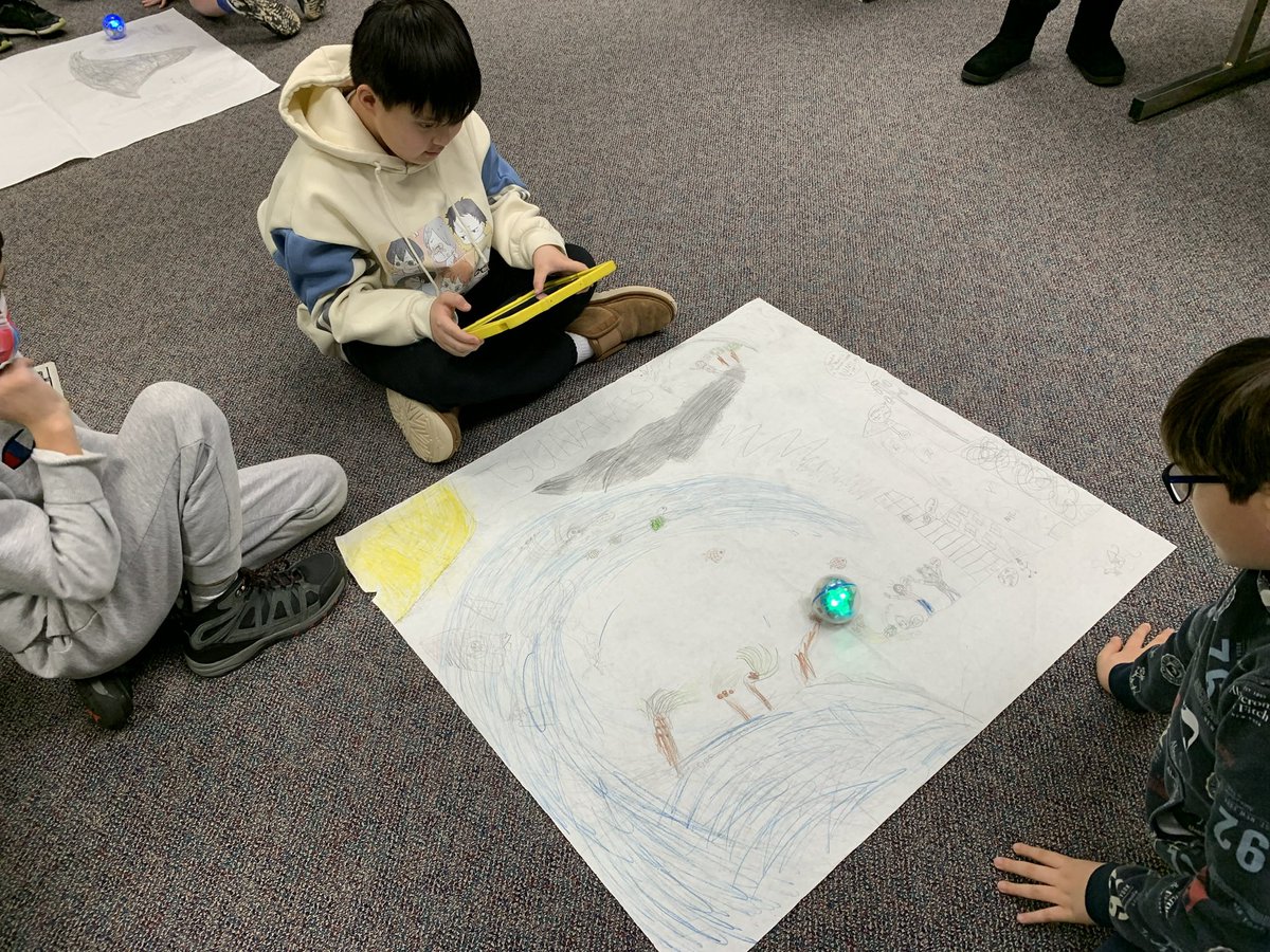 mcinnis_robin's tweet photo. Coding with Sphero robots to demonstrate what kids learned during their research of storms and natural earth events! #SpottedatLOW
@LowesIslandElem @csforlcps https://t.co/IKz9rkPXbf