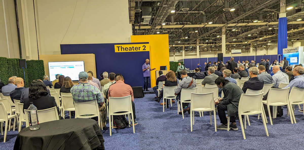 ShelieBrooks's tweet image. Day 1 at #GartnerIO has been great! Booth conversations ✔️ speaking session ✔️ VIP meetings ✔️. On to day 2!#evolvedcloud @NetApp