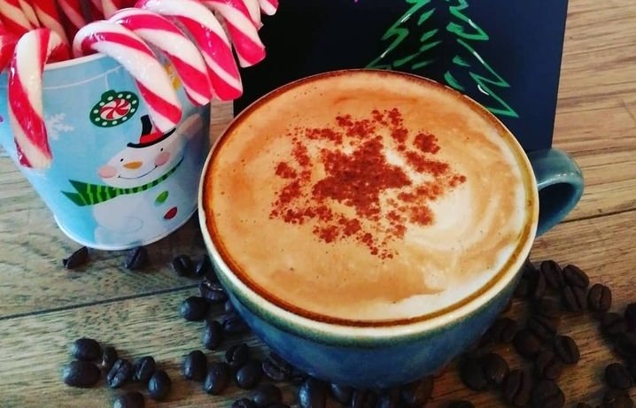 It's Gingerbread Season!!! 
Limited Availability!🎄

NEW‼️Sugar Free option available. 

#tisTheSeason #gingerbreadLatte #loveProteaCafe #ProteaCafe #limerick #Castleconnell