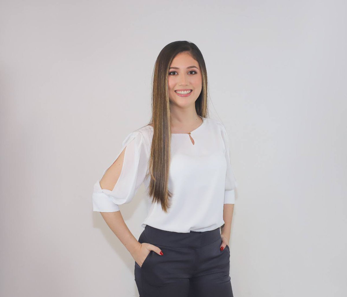 Vamos conociendo candidatos/as.

Les quiero presentar a <a href="/tamiparedesr/">Tami Paredes</a>, candidata a diputada por Asunción, por <a href="/patriaquerida/">PATRIA QUERIDA</a>