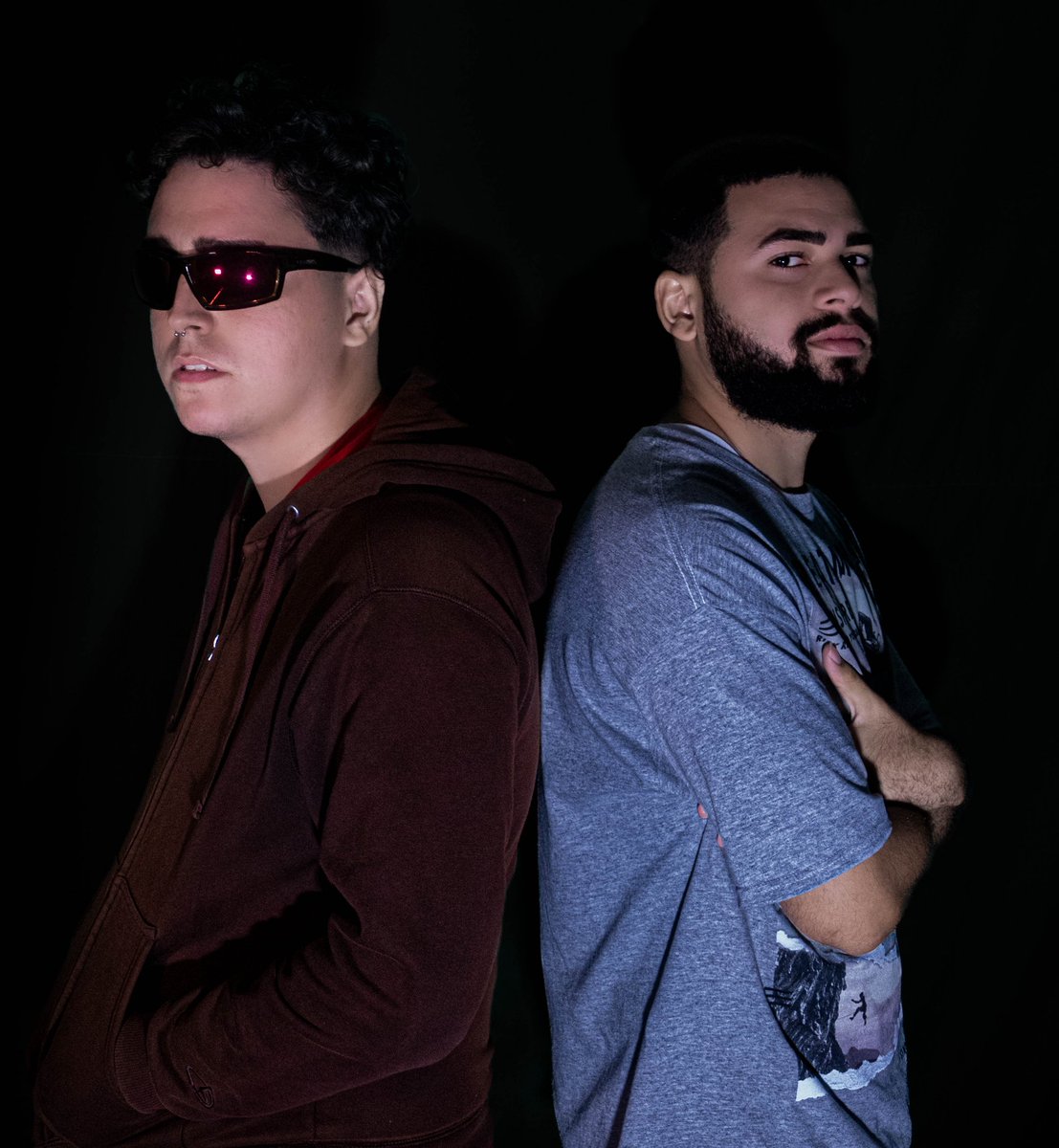 Trabajo, trabajo y más trabajo 🎙️🎶🔥.
#TRAP
#RAP
#LB
#TRAPSCENDENCIA