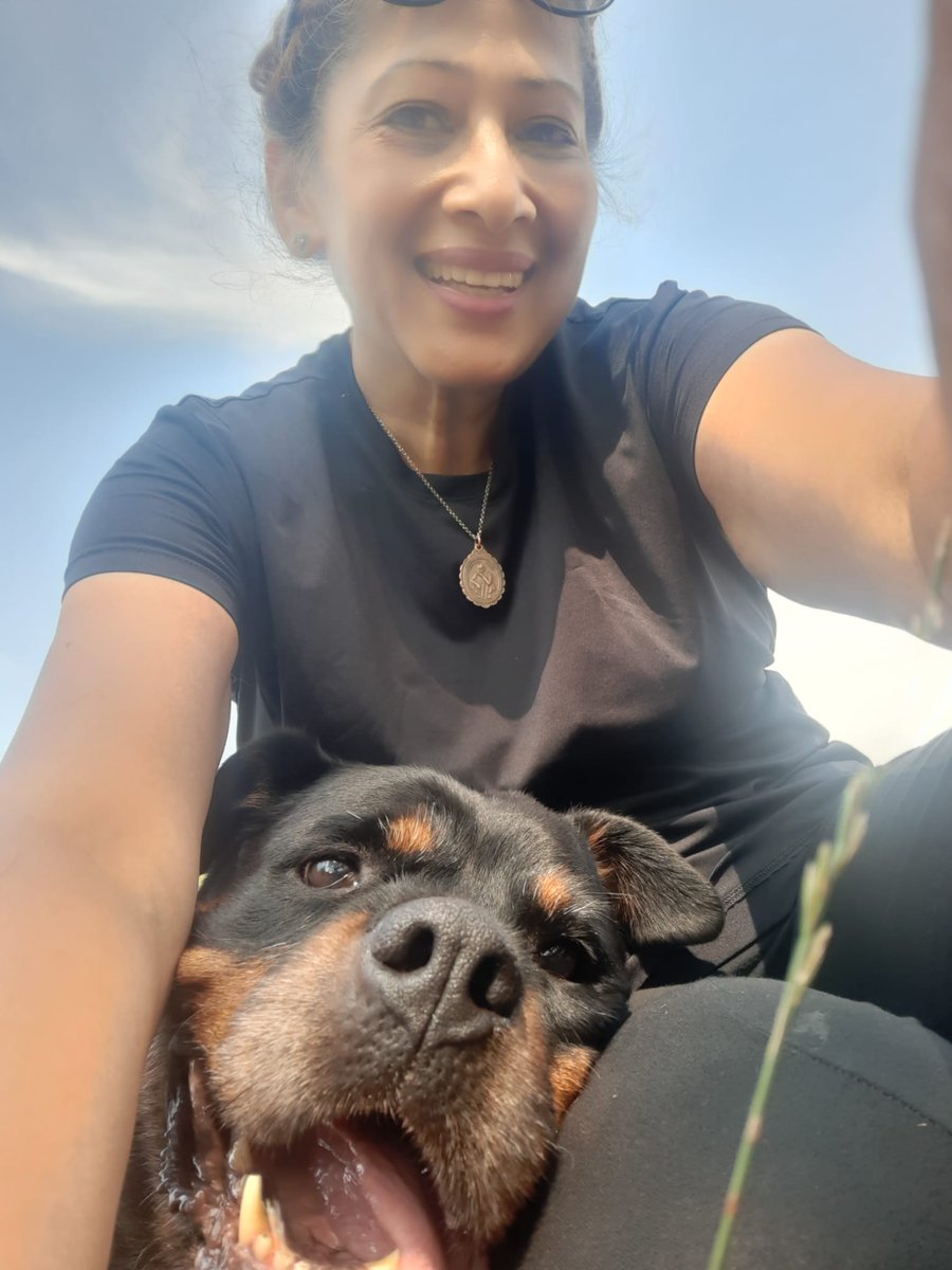 karl_grozny's tweet photo. She was the real family boss and OG, we'll deeply miss you Petra 🥲.
#rothweiler #pet #dog #rip #willbemissed #animal #family #friend #loyal
@lisaleelawadee
https://t.co/guHbUxWWsj https://t.co/IBae85vEHJ