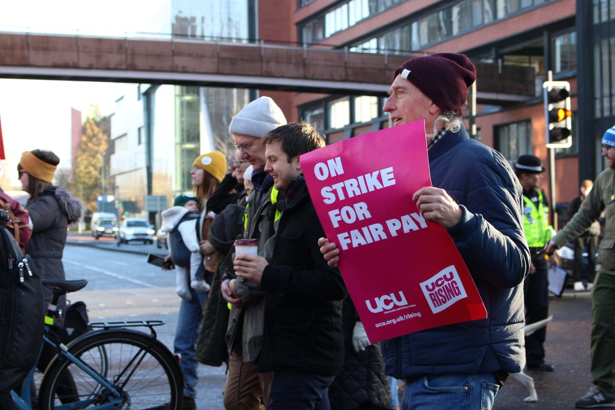 mia_journalism's tweet photo. Photojournalism part 2: ‘lecturers take action’ https://t.co/rCPGIQeOBD