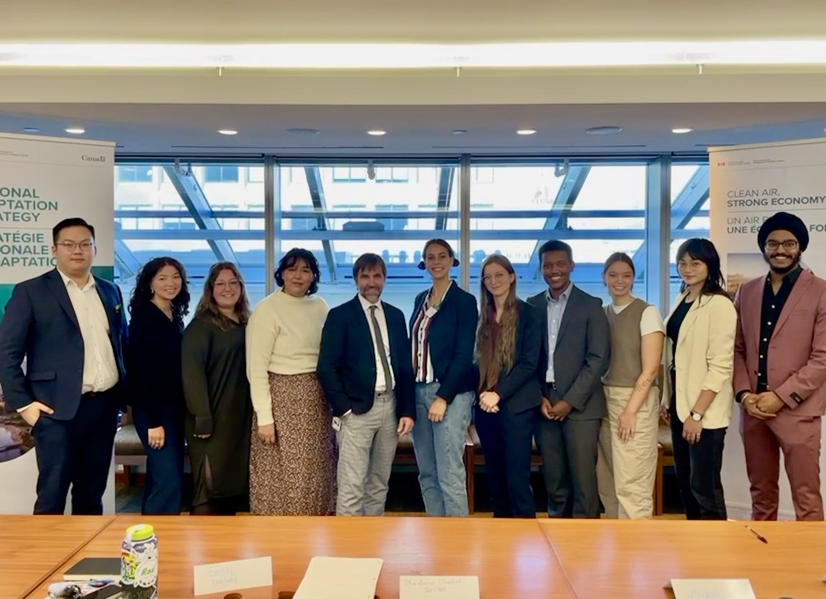 cjECCyc's tweet image. FR: Introduction au Conseil des jeunes sur l&apos;environnement et les changements climatiques (CJECC)! 

Le CJECC est un groupe de jeunes Canadiens passionés par la protection de l&apos;environnement et l&apos;action climatique. Dans leurs collectivités et au-delà, (1/4)