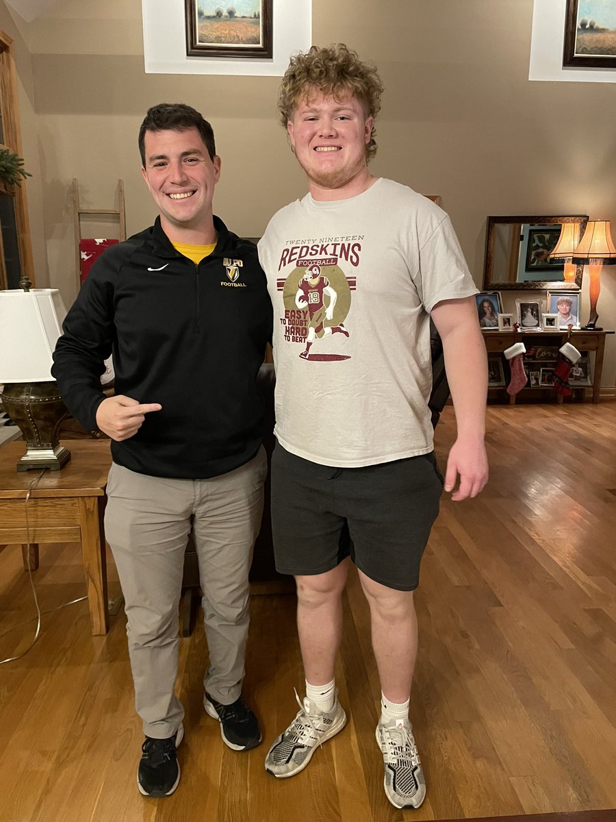 Great home visit last night from <a href="/CoachYoniOffit/">Yoni Offit</a>! <a href="/valpoufootball/">Valpo Football</a>