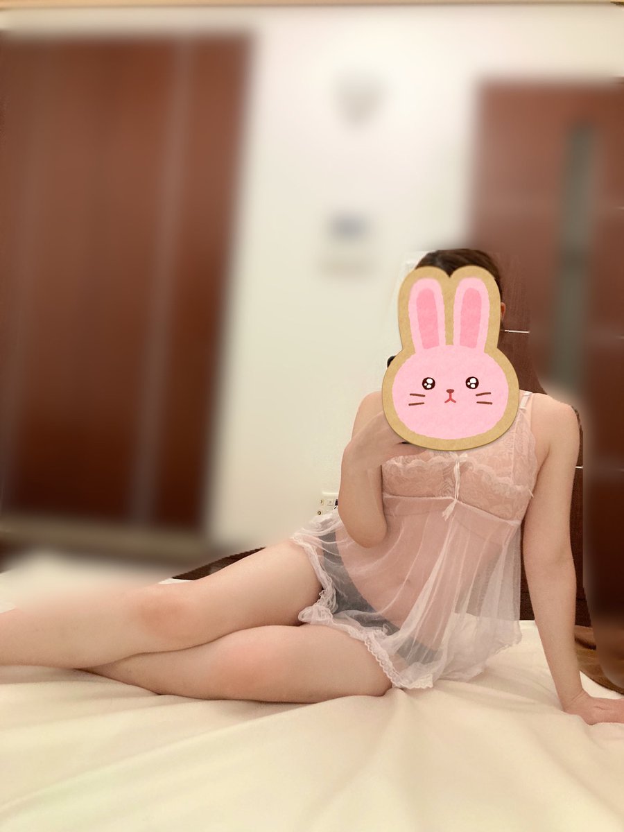 naomispa_coto's tweet photo. おはようございます♡♡

今日も寒いですね🥹😮‍💨❄️

恵比寿でお部屋あったかくして待ってます♡♡
一緒にぬくぬくしながら気持ちよくなりましょ〜〜😉

本日10:30〜18:30まで恵比寿います❣️ 
ご予約お待ちしてます👼🏻🤍

ただいま新人🈹中🎀❣️
通常基本料金の5000円引き！
会いに来てください👶🏻🤍 https://t.co/Rb0eJnsf6j