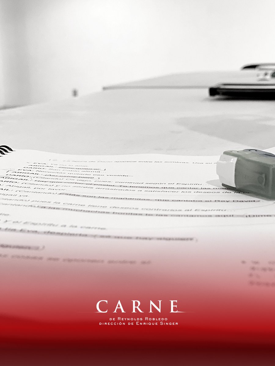 📚 Comienzan las primeras lecturas de #CARNE, la nueva producción de <a href="/LOBOSProdMx/">Lobos Producciones</a> en co-producción con #PeninsulaFilms 

Estrenamos el 23 de enero del 2023 en el <a href="/Helenico/">Centro Cultural Helénico</a>.

Sigue nuestras redes sociales para conocer muy pronto al elenco.

#CDMX #Teatro