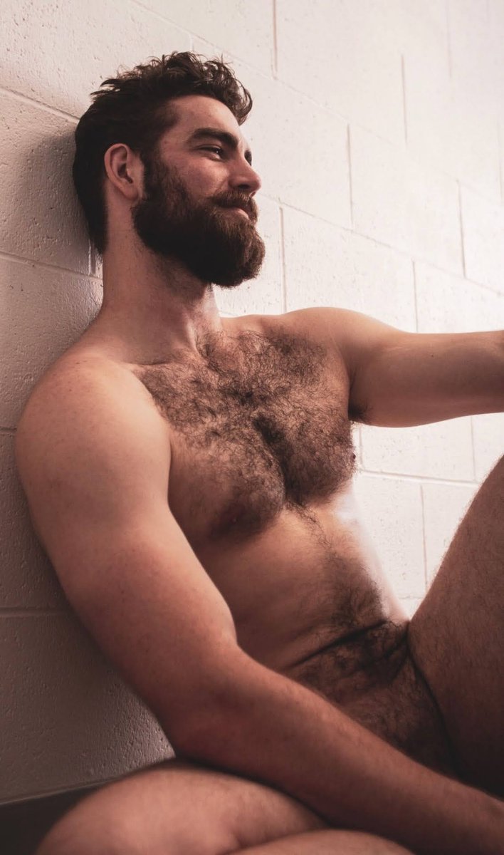 thepakiladx's tweet photo. Sending this picture to #santa as my Christmas present reference! Wanttt him to choke me every night!!

#HairyMasculinity #gaymen #hairymuscles #bearded #GayDaddy #desigay #husband https://t.co/rqeqMYsgtV