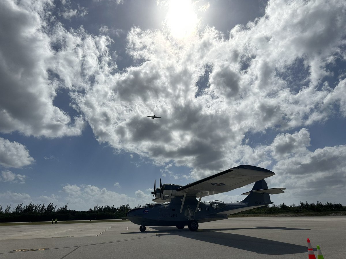 AirShow360 tweet media