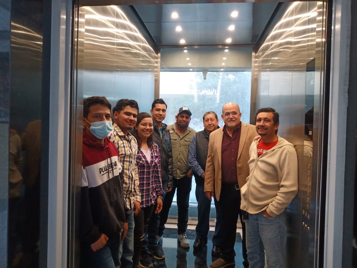uemilianozapata's tweet photo. #ExcelentesNoticias
💯 😍 Listo y a tu disposición el primer elevador ubicado en el edificio 800 y próximamente entrarán en funcionamiento el resto, 😎 para tu mayor comodidad. #UNEZ #SeguimosCreciendo #TQUNEZ https://t.co/Okmlij8PSQ