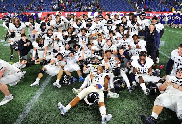 david_brownjr2's tweet photo. I would like to recognize and thank @sean02152 and @CoachTPhelps for coaching me these past 4 years at St. Mary’s. You both have shaped me into the best player i can be and i’m very grateful to have had the opportunity to play for you guys. Thank you @SMH_SpartansFB #StateChamps https://t.co/Wjo7FJ7SQm