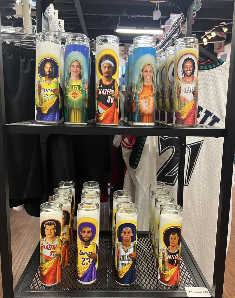 BallWasLifeVol2's tweet photo. Quote Tweet this photo and predict how many points + rebounds @JeramiGrant has against the Nuggets (Thurs). We’ll give away one of his candles to anyone that gets it right! #ripcity #goblazers 

Valid Entries End 7:00PM Thursday https://t.co/s2PEREXab0