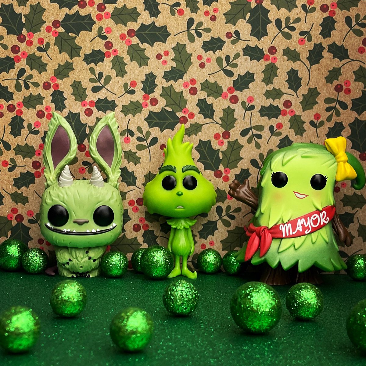 TheoZissou's tweet photo. It’s Green Day! With Picklez, Grinch, And Mayor Patty Noble! Funko December Photo A Day: Day 6! The Theme For Today is Green! 🎄#Grinch #MayorPattyNoble #Picklez #Funko #PopVinyl #FunkoPop @funko #FunkoPhotoADayChallenge #Green #FunkoPhotoADay https://t.co/6cC9TKS5z8