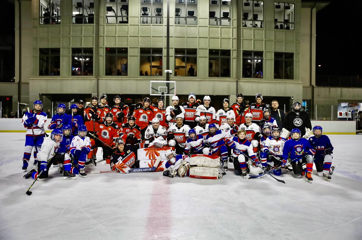 Thank you to The Carriage Club and our amazing hockey community for a great night 🧡