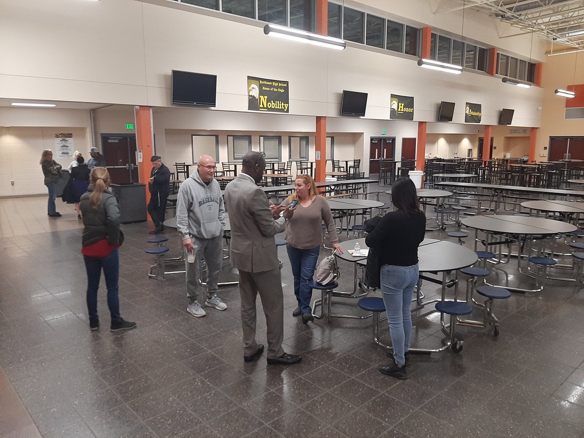 Another night of #AACPSAwesome conversation and input at the Listening & Learning Tour session at Northeast HS. Thanks to everyone! Together we can be great! Info on future sessions at aacps.org/listeningtour. @AACountySchools