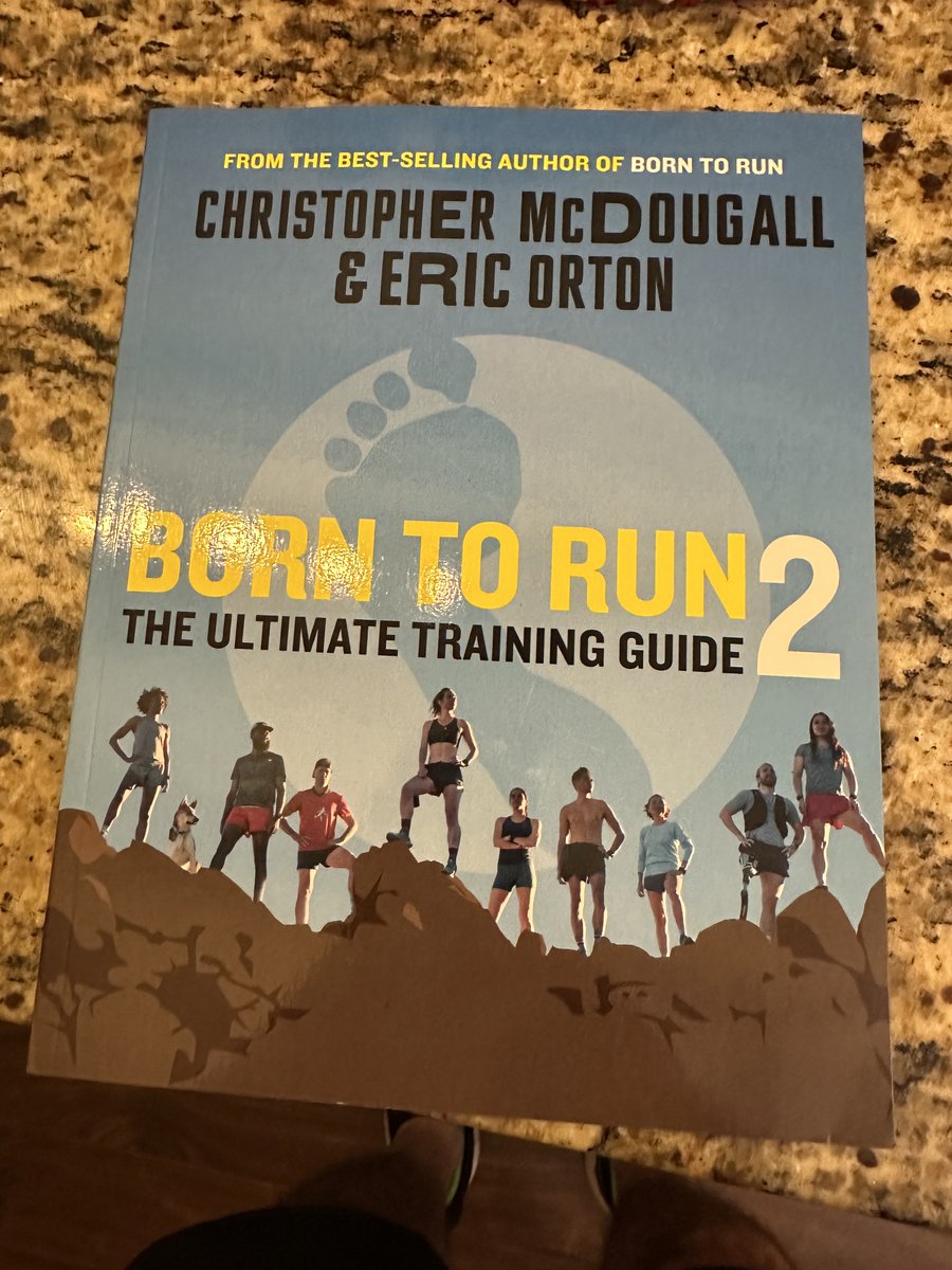 HbgBeerRunners's tweet photo. A little fun reading tonight as I dive into (and enjoy a beer) with Born to Run 2 by @ChrisMcDougall @garf243 https://t.co/VugTqg4Ghg