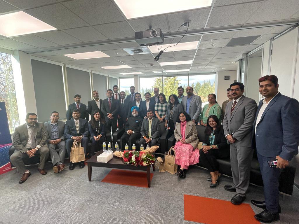 Into the world of high speed and low latency!

Delighted to visit 🇮🇳 Tech Mahindra’s <a href="/tech_mahindra/">Tech Mahindra</a> <a href="/MahindraRise/">Mahindra Group</a> 5G Innovation Lab. 

Trust, Talent &amp; Tech in action.
