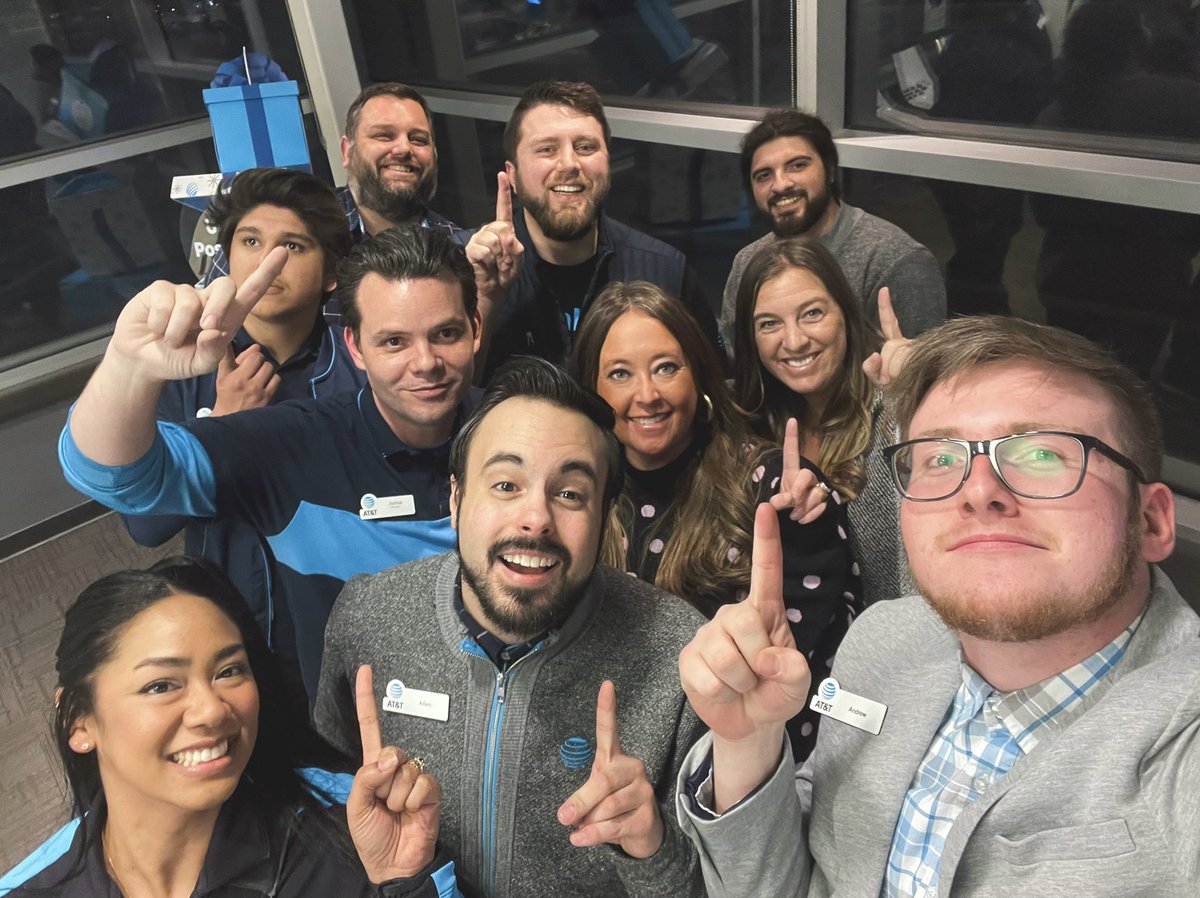 OfficialAmyIvey's tweet photo. Team #Dodge calling their shot for December! #BOLDNP #squarestates #Omaha #gowest @BOLDNP @gowestregion @LifeAtATT https://t.co/I7qiBNnnKb