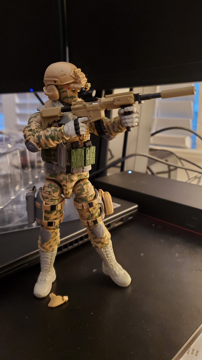 EricElemen's tweet photo. #CollectorsHelpingCollectors 
Finally got my @Dorksidetoys #Exclusive #ValaverseActionForce #InfantryCommando #ActionFigure 
Looks amazing 👏🏽 awesome accessories 👌🏽
Check this out! https://t.co/2z4DPf7HEJ