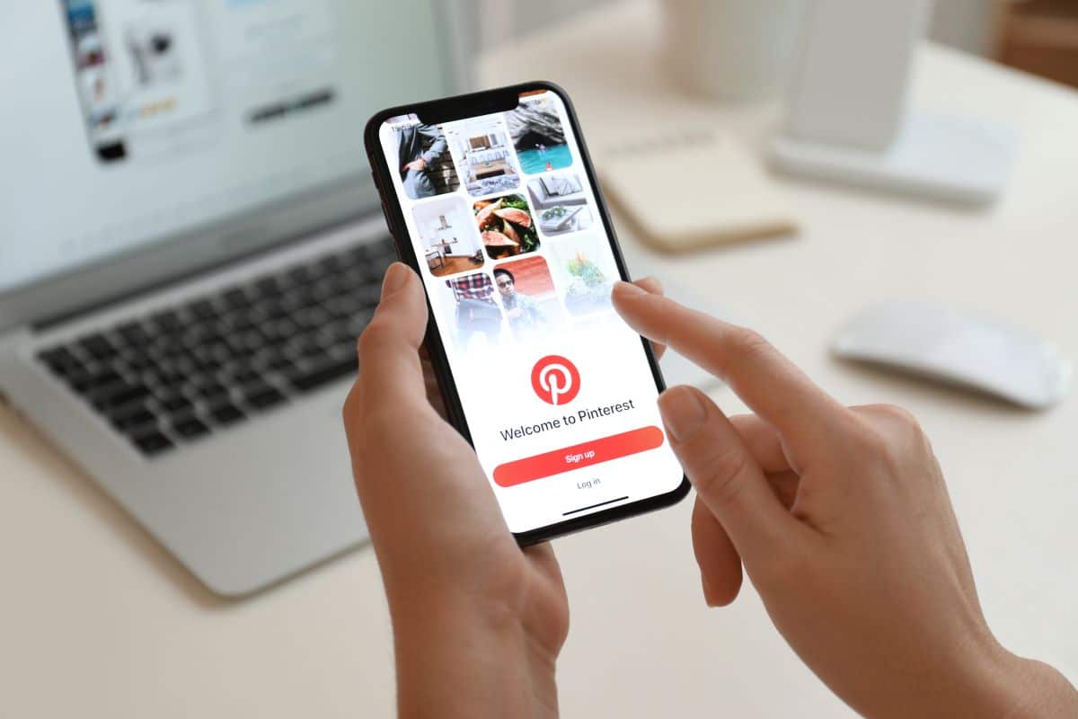 Les 8 meilleures manières d’utiliser Pinterest pour les entreprises dlvr.it/SdyF0C