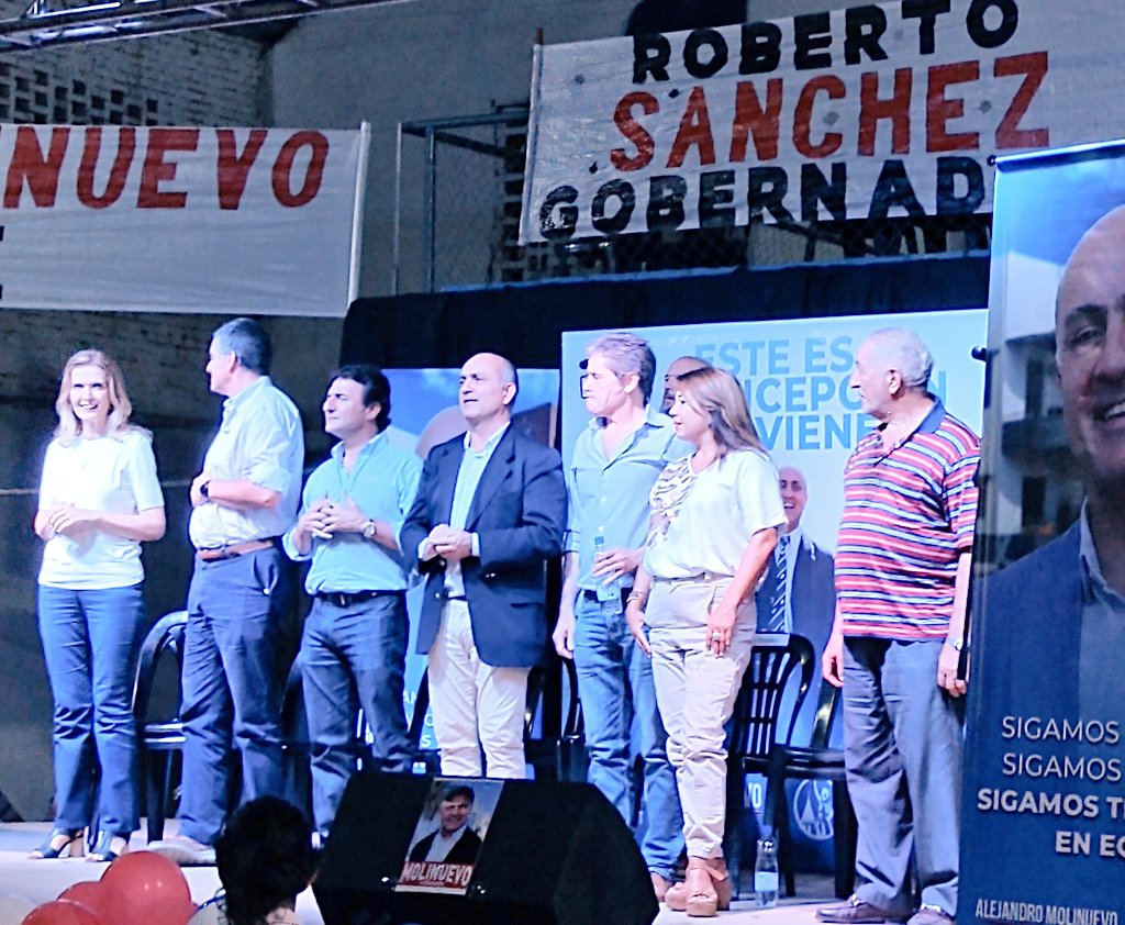 sandramanzone's tweet photo. Anoche compartimos junto al intendente @drmolinuevo, referentes de JxC y cientos de vecinos el balance de su primer año de gestión al frente de #Concepción, una ciudad que desde 2015 con @RSanchezOK recuperó su brillo y el rumbo del progreso, orgullo y modelo para todo Tucumán. https://t.co/E47yGYUJra