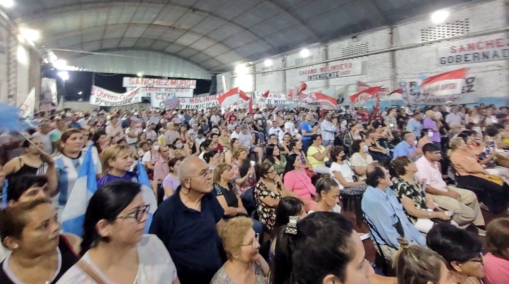 sandramanzone's tweet photo. Anoche compartimos junto al intendente @drmolinuevo, referentes de JxC y cientos de vecinos el balance de su primer año de gestión al frente de #Concepción, una ciudad que desde 2015 con @RSanchezOK recuperó su brillo y el rumbo del progreso, orgullo y modelo para todo Tucumán. https://t.co/E47yGYUJra