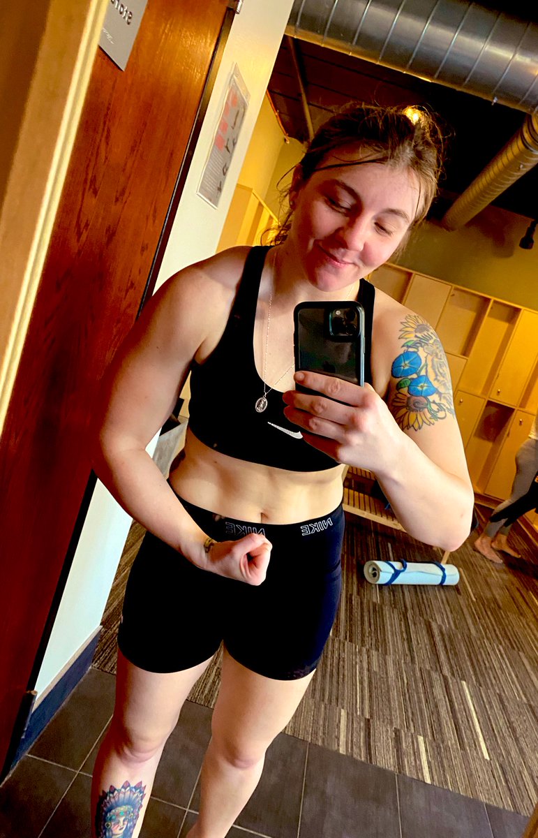 Savag3Tig3r's tweet photo. 10 Weeks 🤫
.
.
.
#TigerTraining #Savage #Boxer #ProBoxer #ChicagoBoxing #Boxing #TheClawBack https://t.co/F0YVywq5SK