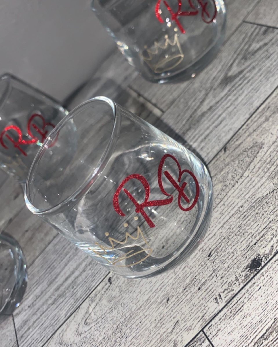 RoyaltyBaths's tweet photo. $5 shot glasses ONLY for the holidays!! Come take a shot with Royalty Baths for the holidays 🥃🎉 https://t.co/Q8GzFxT8Ap Go check out the WINTER WONDERLAND COLLECTION online to see all of our holiday items.! Don’t miss out guys 🤗🤗 #royaltybaths #royaltybathsllc #fyp #shots https://t.co/7nLmaCDQBX