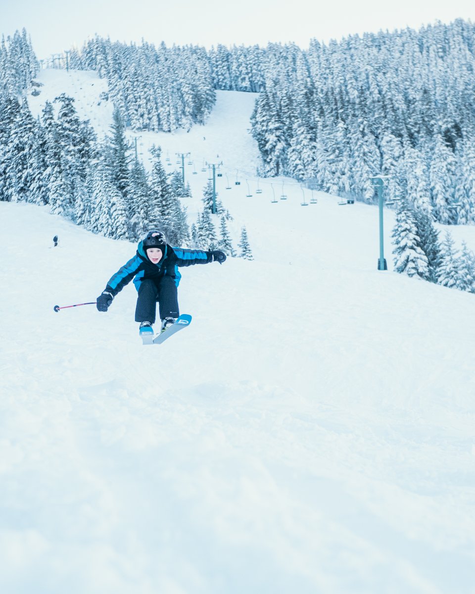 deviationworks's tweet photo. Opening weekend last weekend at @whitepass was incredible. Thanks for having us! So good to connect with everyone and rip some freshies.

#Acute #familyski #whitepass #deviationworks #Acute #familyski https://t.co/lx3rZD69vA