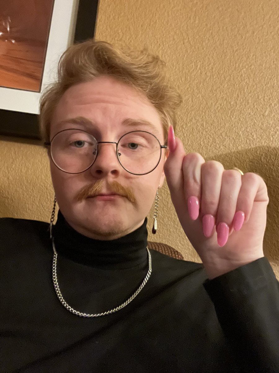 BrodzellerJay's tweet photo. I’m sorry did somebody order a BAD BITCH? 😌💅 https://t.co/Tb5WZVywFX