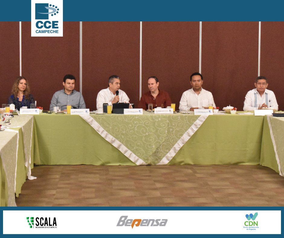 CCECampeche's tweet photo. Como invitado especial a la reunión contamos con la presencia
del:
- 𝐈𝐧𝐠. 𝐄𝐝𝐮𝐚𝐫𝐝𝐨 𝐙𝐮𝐛𝐢𝐞𝐭𝐚 𝐌𝐚𝐫𝐜𝐨, Director General del Instituto de Información Estadística, Geográfica y Catastral del Estado de Campeche #INFOCAM

#CCE #Campeche #Trabajando #Diciembre2022 https://t.co/XBOWHu4gI8